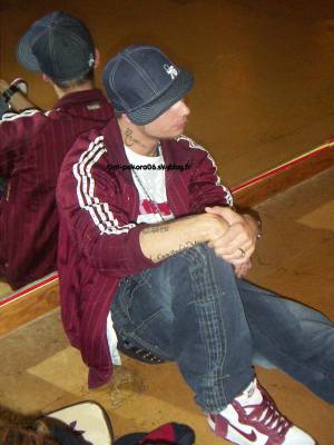 pense , pense a ta carriere